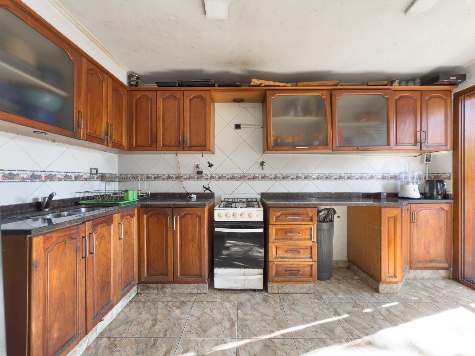 7372328_83141487481506504948099081119380603023145031327188279926750788788667738975791.jpg